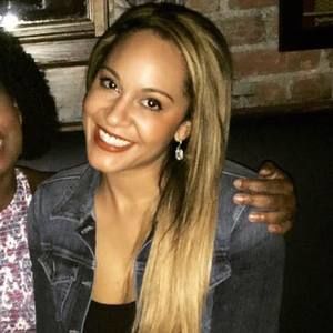 Meet your Posher, Nia